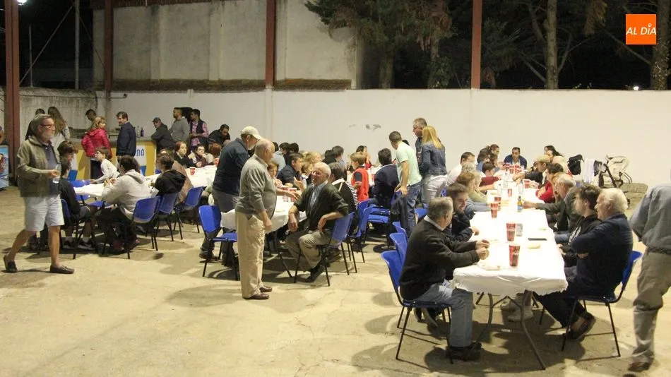 Este viernes arrancaban las fiestas en Fuenteliante con una pancetada y baile / MARIBEL