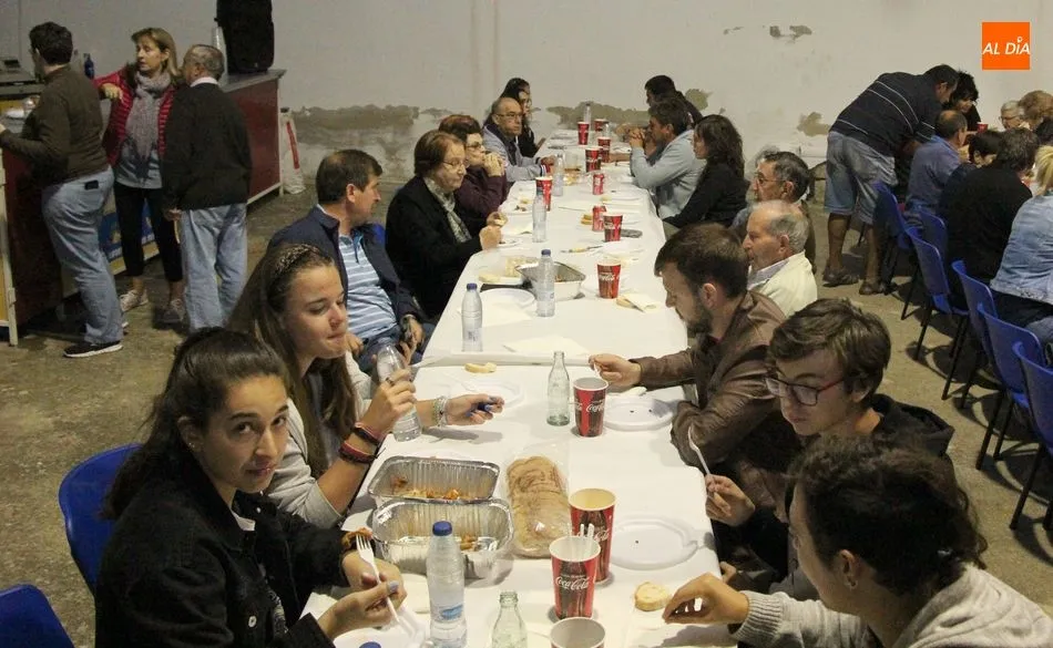 Foto 4 - Una pancetada abre las fiestas en honor a la Virgen del Rosario de Fuenteliante  