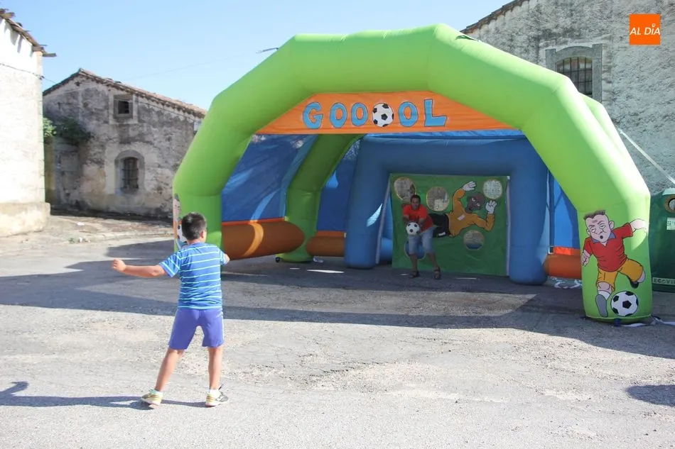 Foto 10 - Los m&aacute;s peque&ntilde;os de Fuenteliante tambi&eacute;n disfrutan de las fiestas  