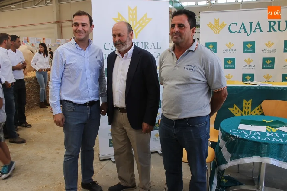Foto 2 - Caja Rural de Salamanca renueva su apoyo a la promoci&oacute;n y difusi&oacute;n de la raza charolesa&nbsp; &nbsp;&nbsp;