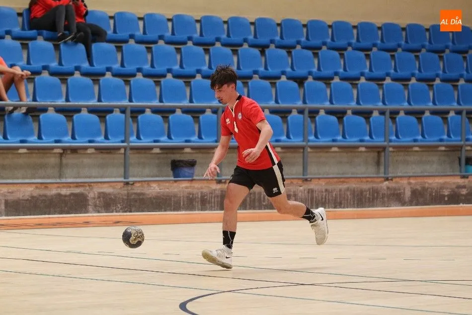 Foto 10 - El Torneo de Ferias de balonmano, todo un &eacute;xito a orillas del R&iacute;o Tormes