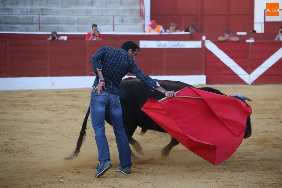 Foto 11 - Jos&eacute; Manuel Medina, vencedor del concurso de cortes de Villoria