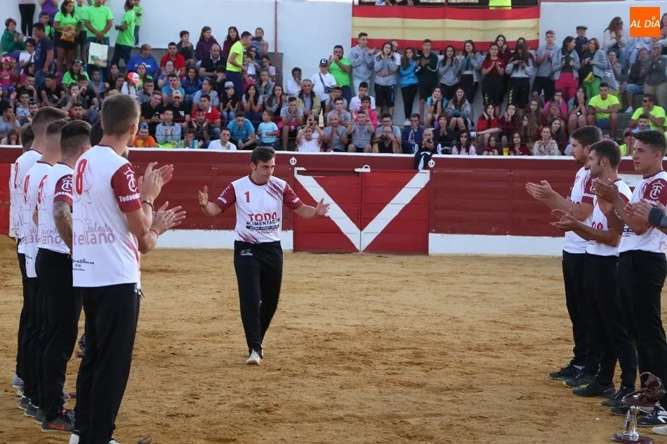Foto 3 - Jos&eacute; Manuel Medina, vencedor del concurso de cortes de Villoria