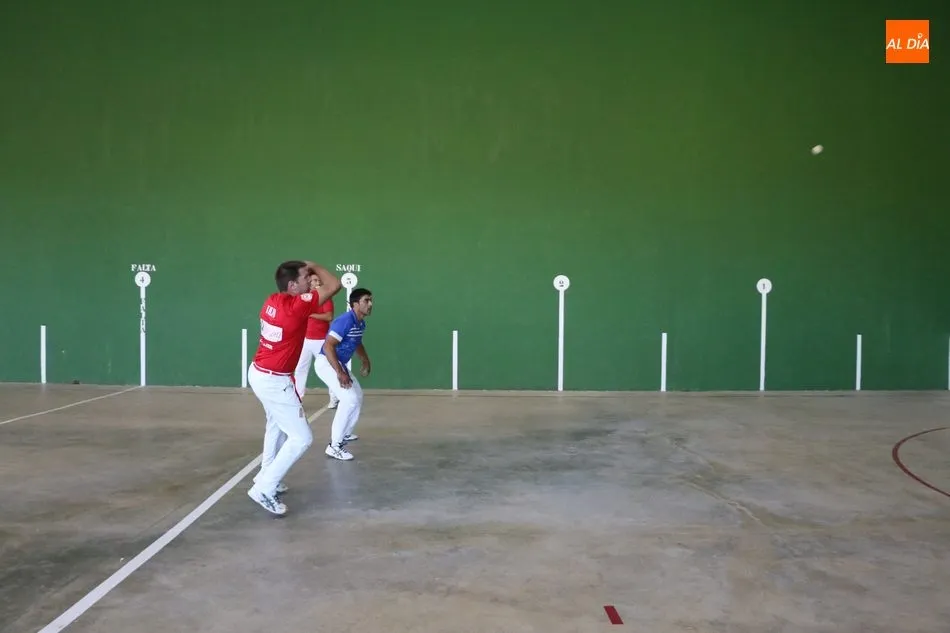 Foto 10 - Exhibici&oacute;n de pelota a mano femenino y masculino en Villaseco de los Reyes  
