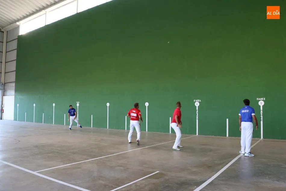 Foto 9 - Exhibici&oacute;n de pelota a mano femenino y masculino en Villaseco de los Reyes  