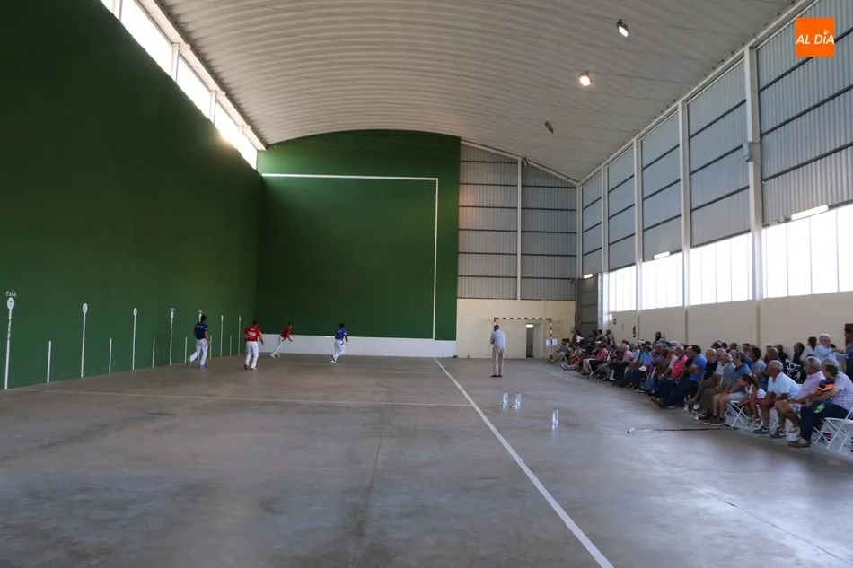Foto 5 - Exhibici&oacute;n de pelota a mano femenino y masculino en Villaseco de los Reyes  