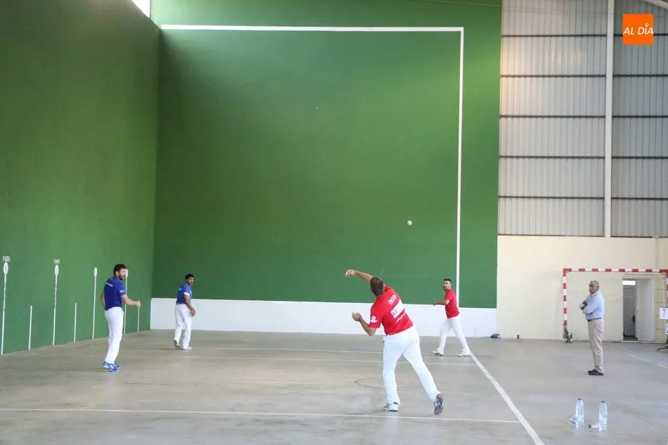 Foto 4 - Exhibici&oacute;n de pelota a mano femenino y masculino en Villaseco de los Reyes  