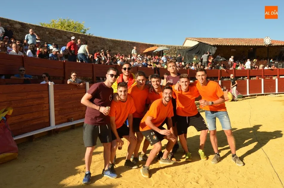 Foto 10 - La juventud de las pe&ntilde;as pone la nota de color y un soplo de aire fresco en Humor Amarillo