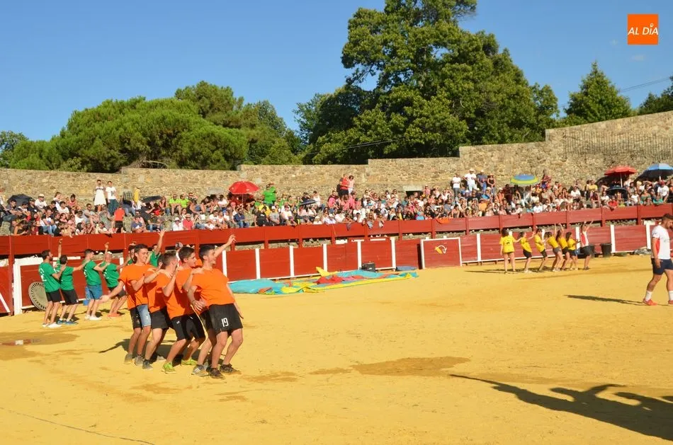 Foto 9 - La juventud de las pe&ntilde;as pone la nota de color y un soplo de aire fresco en Humor Amarillo