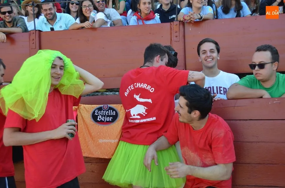 Foto 3 - La juventud de las pe&ntilde;as pone la nota de color y un soplo de aire fresco en Humor Amarillo