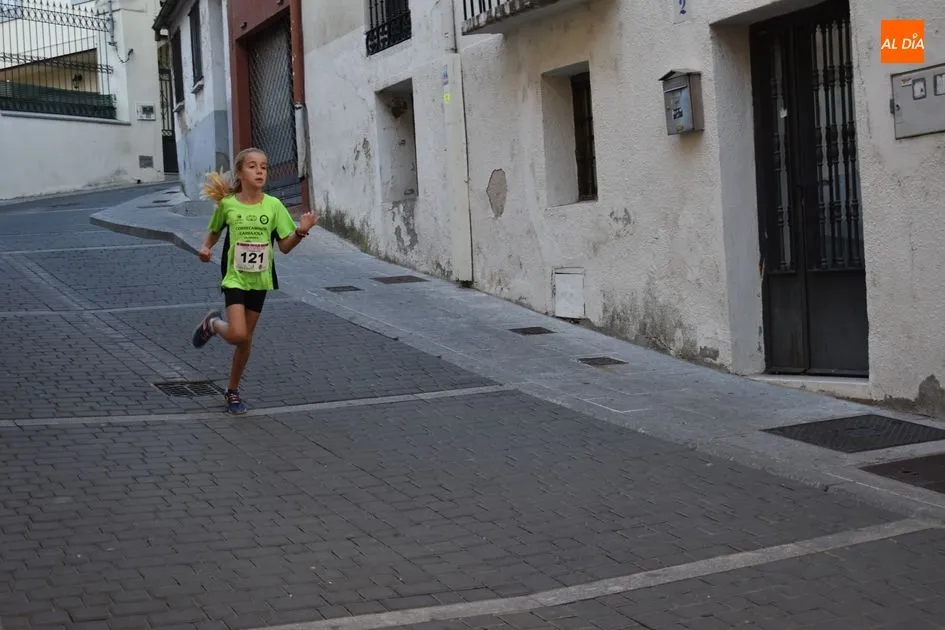 Foto 5 - Ricardo Adrados y Lourdes Lobato ganan la III Carrera Nocturna de Alba de Tormes  