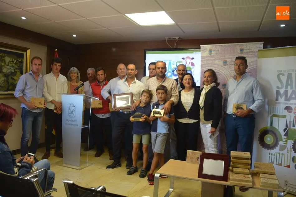 Foto 2 - Entrega de premios de los concursos de ganado ovino y porcino&nbsp;