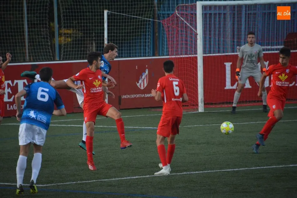 Foto 5 - El Santa Marta derrota al Atl&eacute;tico Tordesillas y sigue en lo m&aacute;s alto de la clasificaci&oacute;n (2-1)