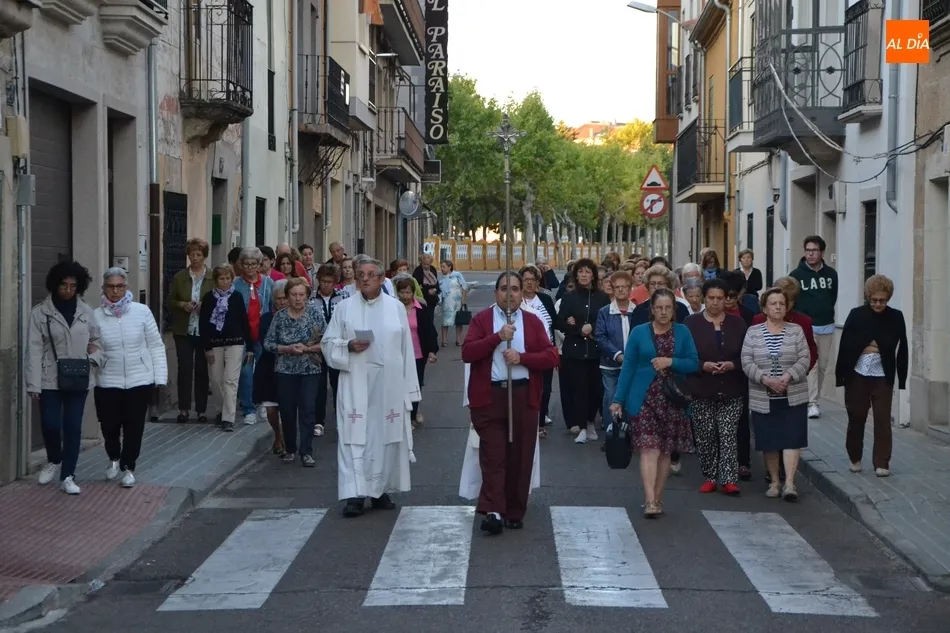 Foto 7 - Unas 85 personas inician la celebraci&oacute;n del cumplea&ntilde;os de la Virgen Mar&iacute;a con el Rosario de la...