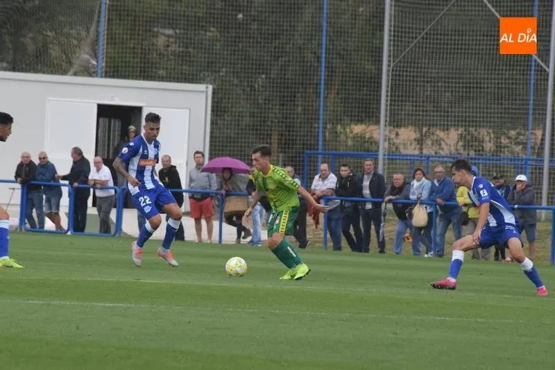 Foto 7 - Unionistas vuelve a pecar de falta de gol frente al Alav&eacute;s B y suma su tercera derrota consecutiva ...