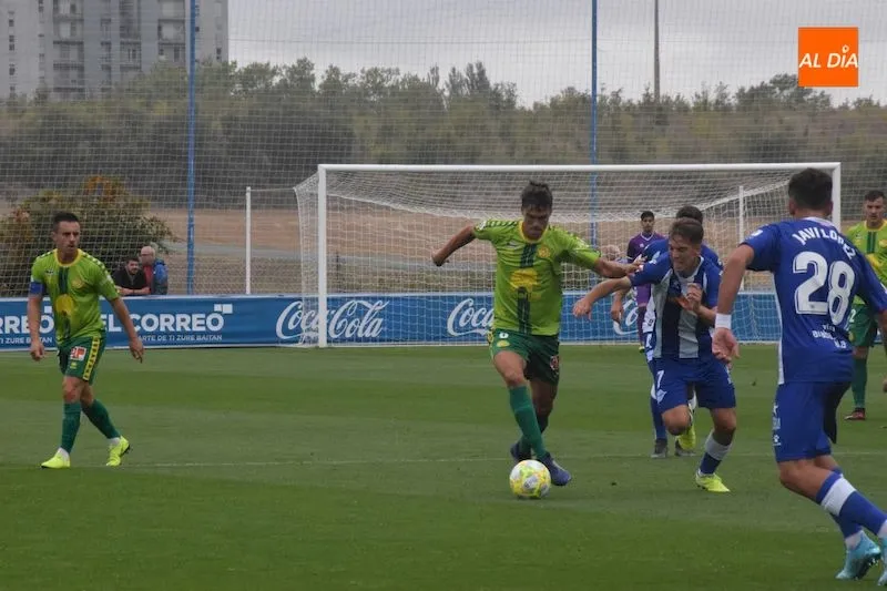 Foto 2 - Unionistas vuelve a pecar de falta de gol frente al Alav&eacute;s B y suma su tercera derrota consecutiva ...