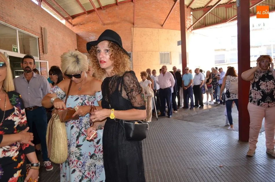 Foto 2 - Rabia, indignaci&oacute;n y llanto contenido por no poder honrar a su Patrona, la Virgen del Casta&ntilde;ar