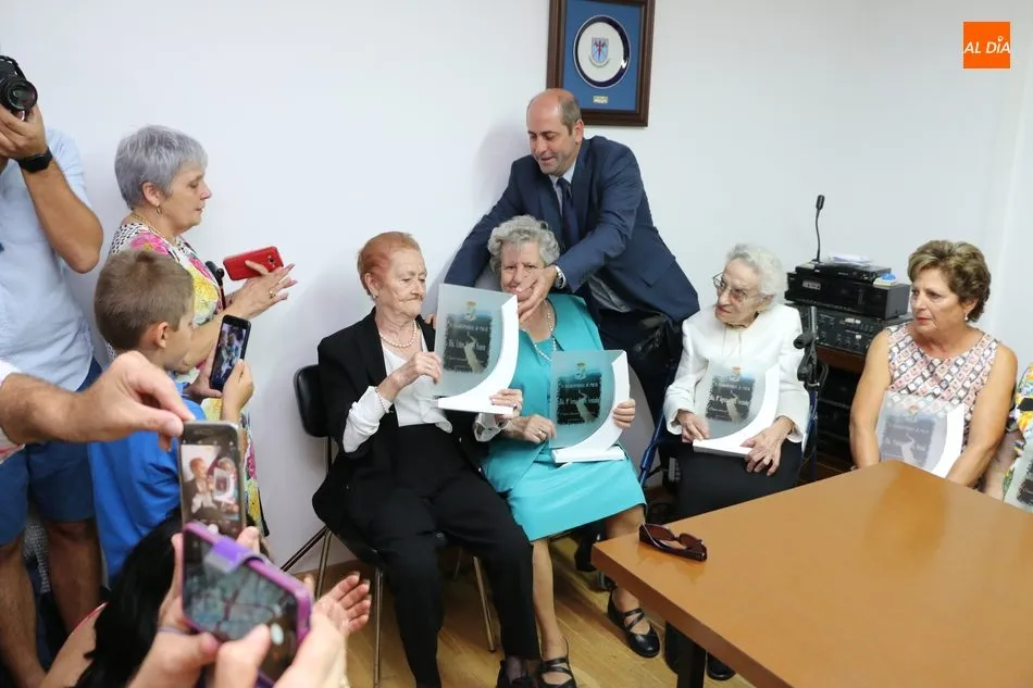 Foto 9 - El Ayuntamiento de Mieza homenajea a sus mayores en el d&iacute;a gran de las fiestas de las Madrinas  