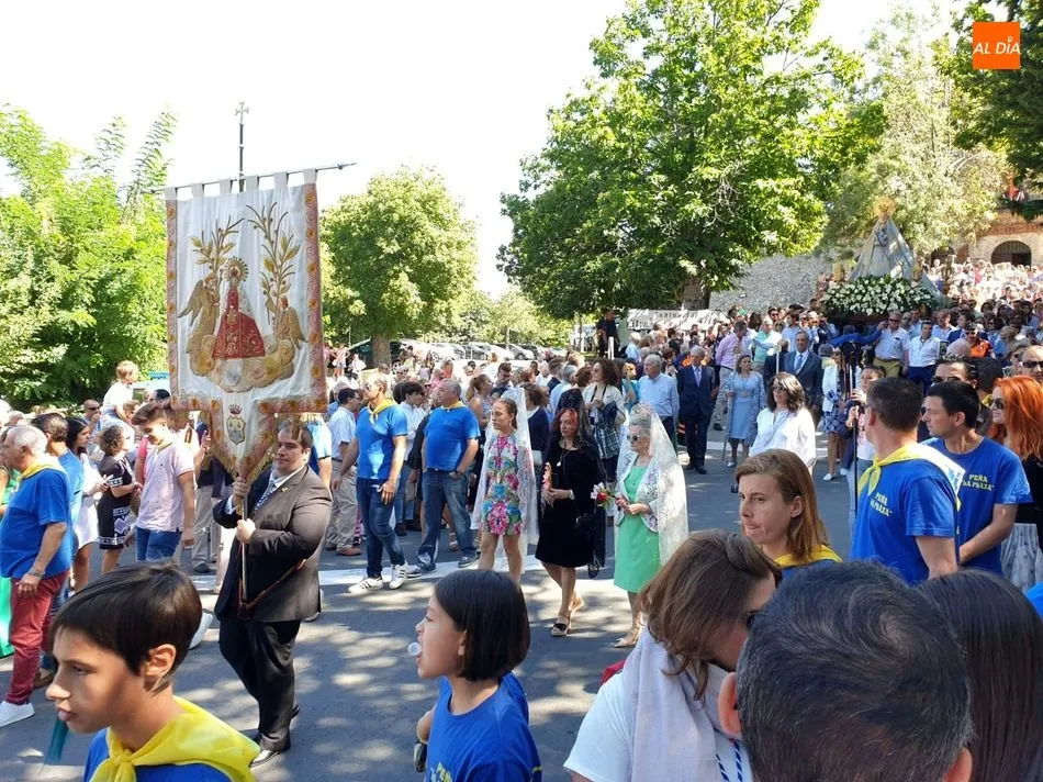 Foto 9 - La Virgen del Casta&ntilde;ar cumple con la tradici&oacute;n y sale de su templo para ser venerada por los...