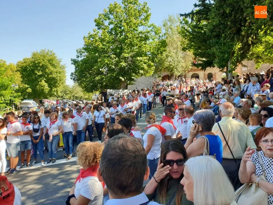 Foto 6 - La Virgen del Casta&ntilde;ar cumple con la tradici&oacute;n y sale de su templo para ser venerada por los...