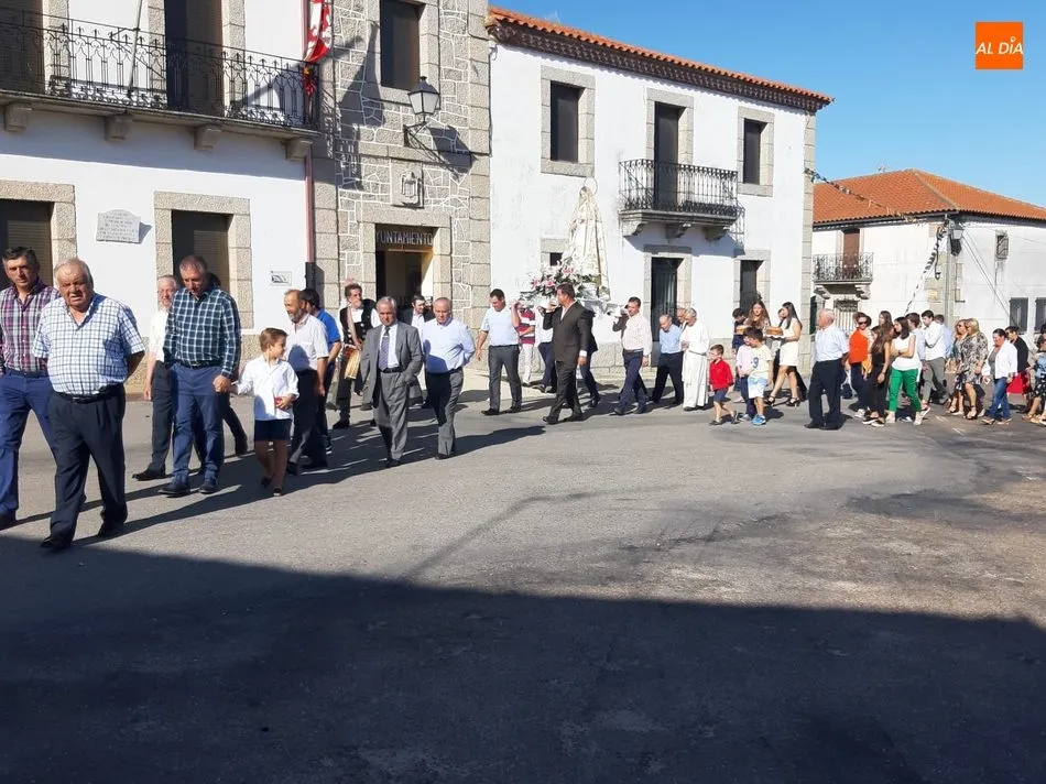 Foto 2 - En Fuenteliante despiden sus fiestas con los actos en honor a la Virgen del Rosario  