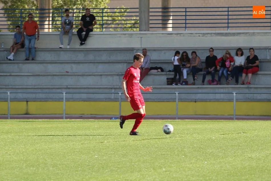 Foto 7 - El Ciudad Rodrigo, el &uacute;nico equipo charro que gana en la primera jornada