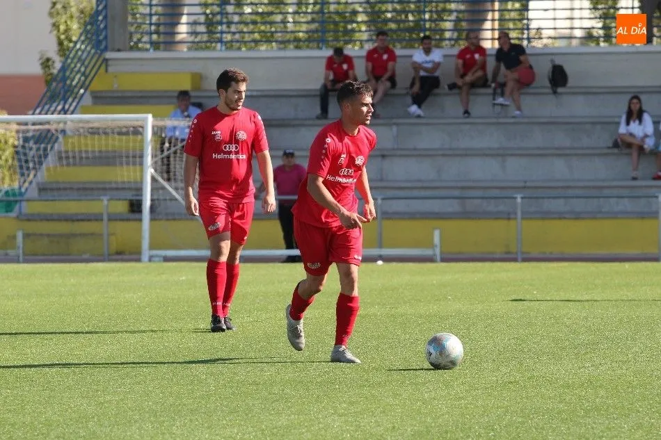 Foto 6 - El Ciudad Rodrigo, el &uacute;nico equipo charro que gana en la primera jornada