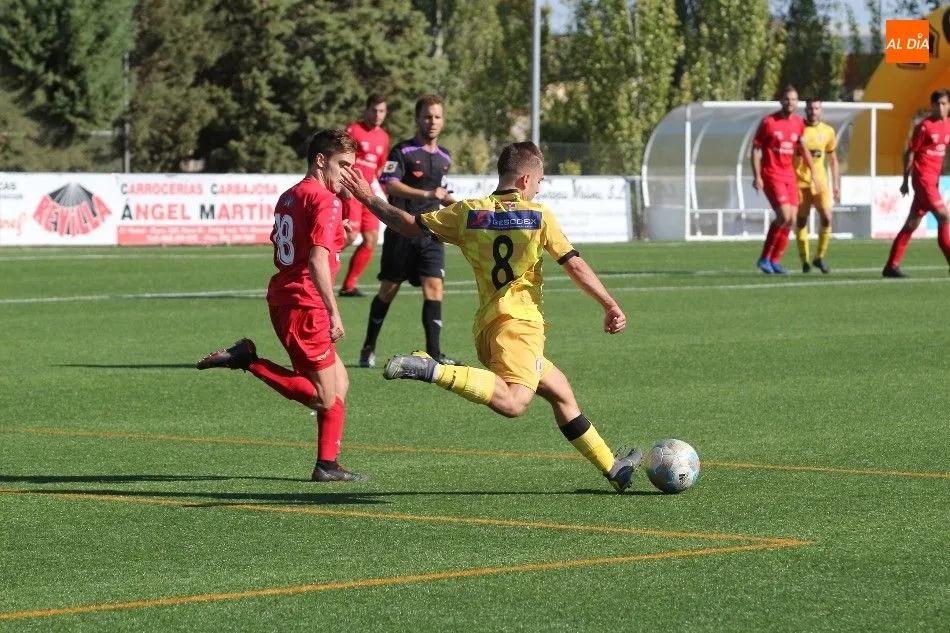 Foto 3 - El Ciudad Rodrigo, el &uacute;nico equipo charro que gana en la primera jornada