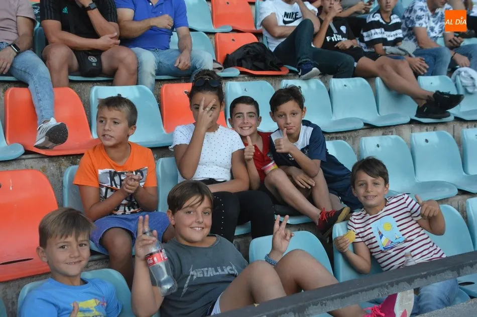 Foto 9 - El Helm&aacute;ntico se qued&oacute; con las ganas de festejar otro triunfo del Salamanca UDS