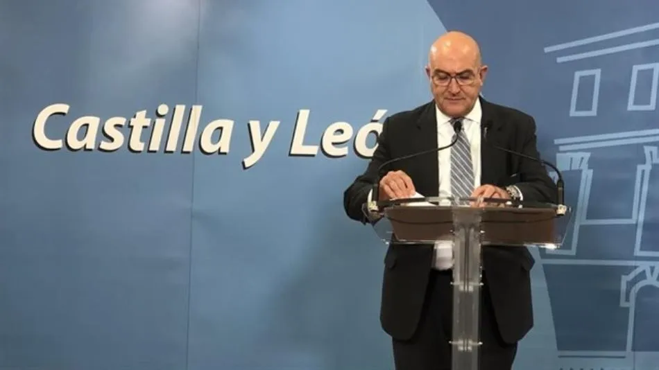 Comparecencia del consejero de Agricultura, Ganadería y Desarrollo Rural, Jesús Julio Carnero. Foto de Europa Press