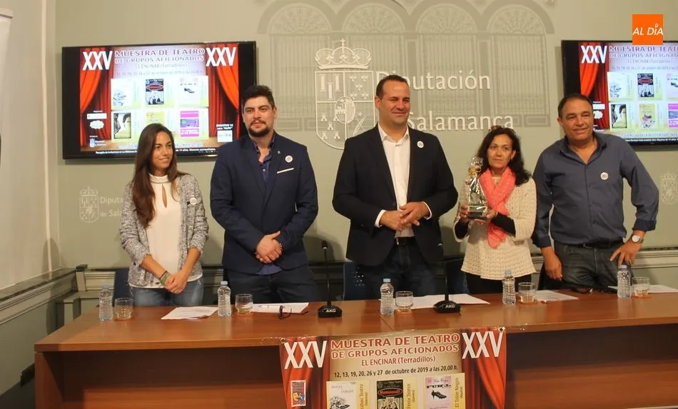 Presentación de la XXV Muestra de Teatro de El Encinar en la Diputación de Salamanca