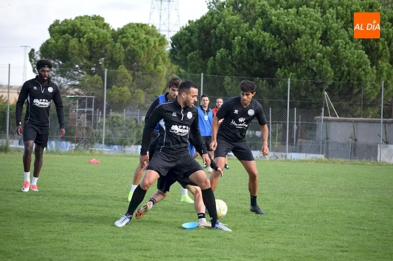 Foto 9 - Unionistas ya prepara el derbi frente al Salamanca UDS