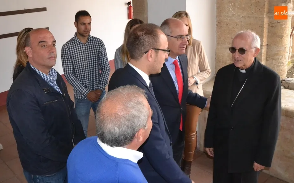 Foto 3 - Javier Iglesias se compromete a poner en valor en 2020 las carreteras de &Aacute;gueda e Ivanrey  