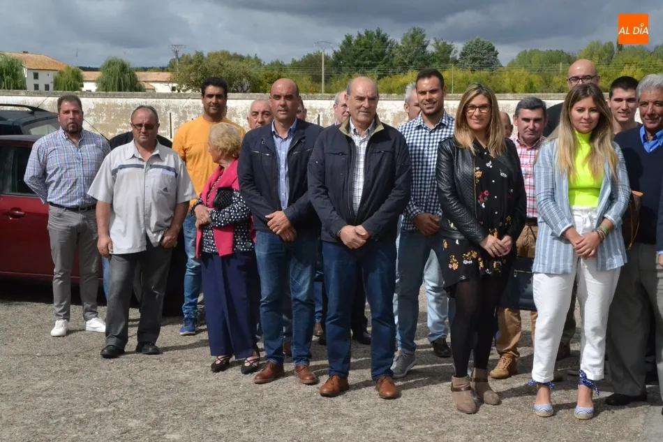 Foto 4 - Alcaldes y concejales del PP se re&uacute;nen en torno a la mesa con sus representantes en la Diputaci&oacute;n ...