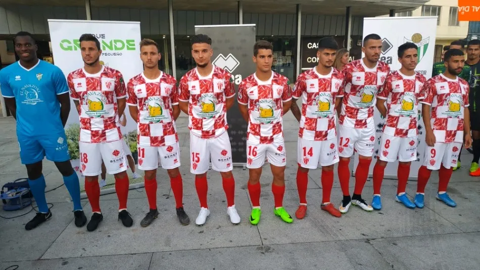 Presentación de La Jamoneta 2.0 del CD Guijuelo. Foto: Kiko Robles