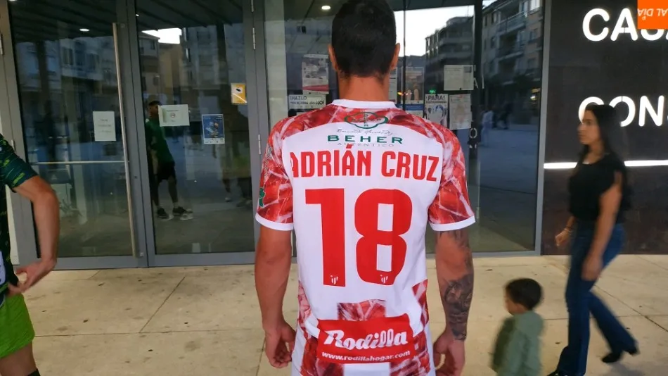 Foto 4 - As&iacute; es &lsquo;la Jamoneta 2.0&rsquo; del CD Guijuelo  