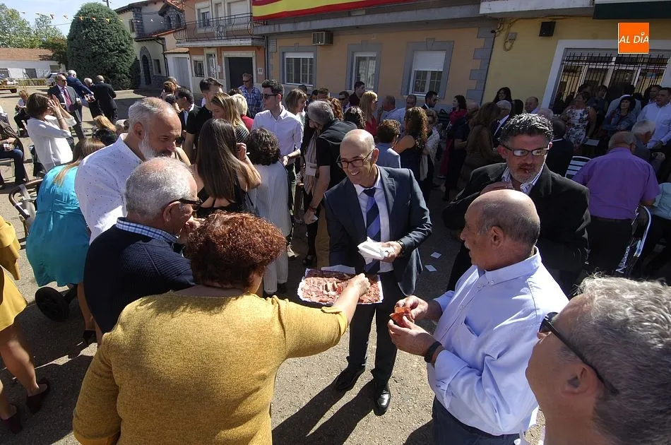 Foto 4 - Alba de Yeltes comienza con solemnidad las fiestas de los Santos &Aacute;ngeles Custodios