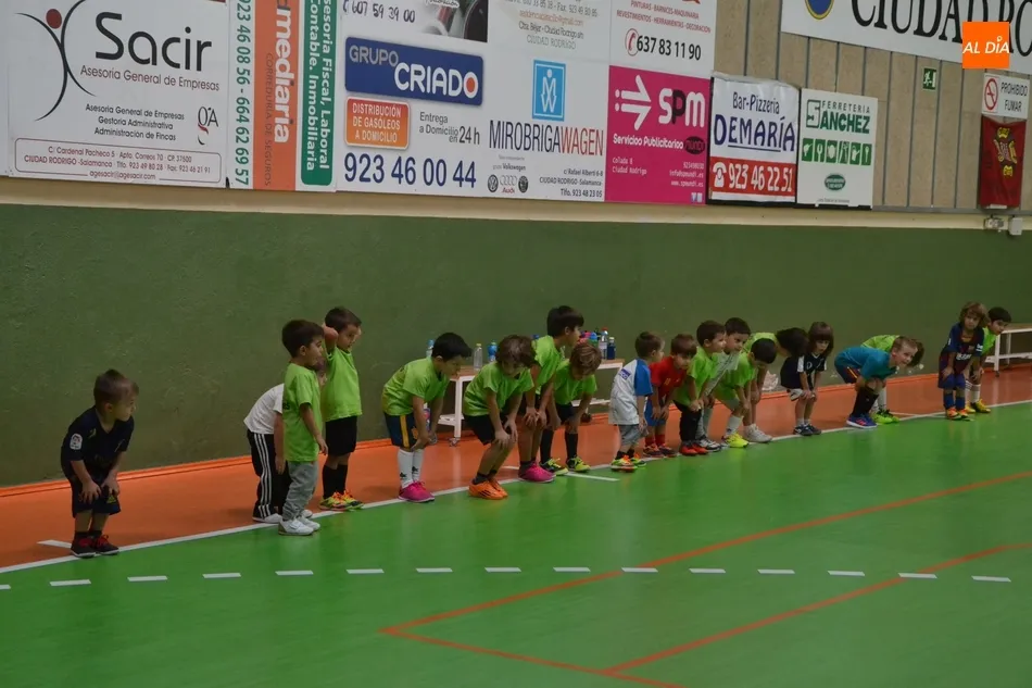 Foto 9 - Los m&aacute;s peques del III Columnas vuelven a la pista  