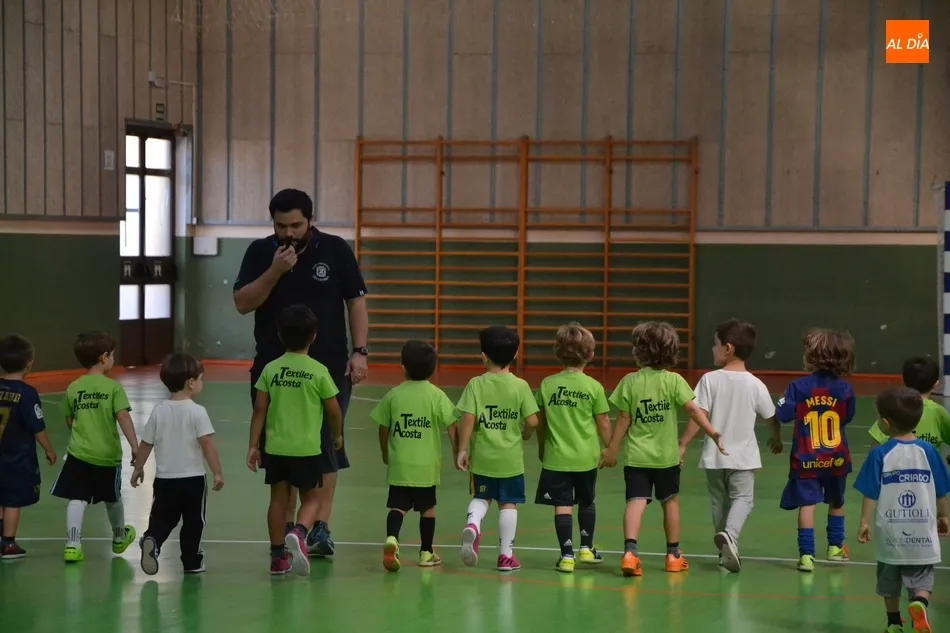 Foto 6 - Los m&aacute;s peques del III Columnas vuelven a la pista  
