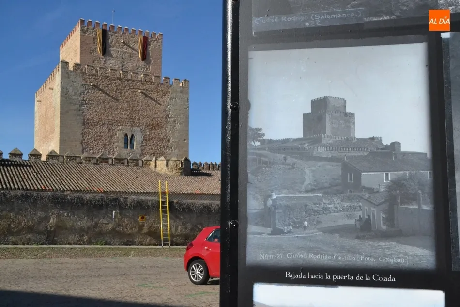Foto 5 - Los pendones medievales ya adornan el Parador y la Casa Consistorial  