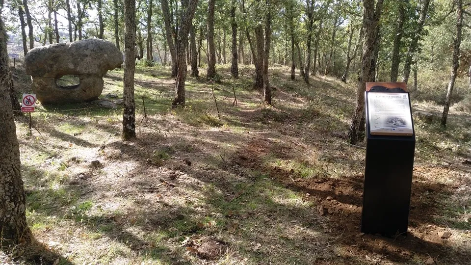 El Castro de Irueña estrena una ruta interpretada con nueva señalización  