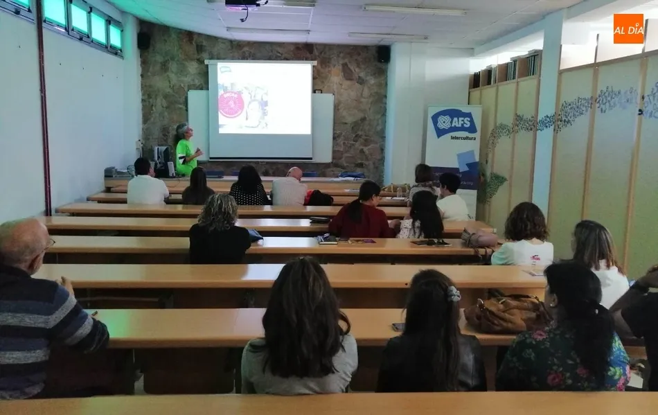 Foto 6 - AFS explica en el IES Tierra c&oacute;mo funcionan los intercambios escolares que promueve  