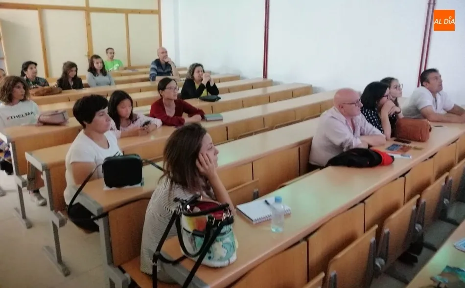 Foto 5 - AFS explica en el IES Tierra c&oacute;mo funcionan los intercambios escolares que promueve  
