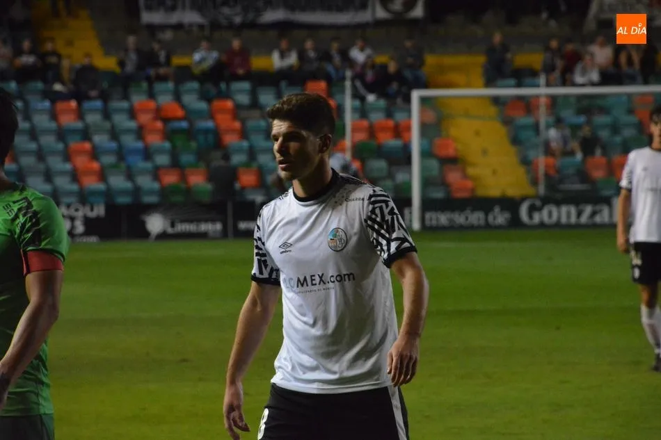 Foto 5 - El Salamanca UDS se da una alegr&iacute;a antes del derbi al vencer al Burgos y pasar de ronda (1-0)