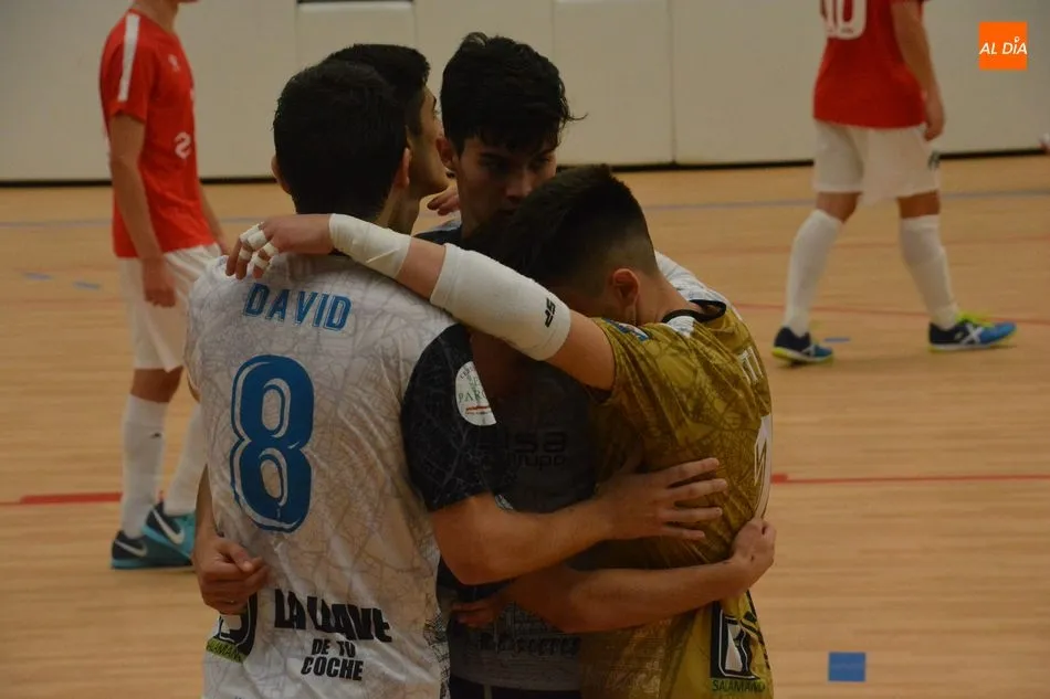 Los jugadores del Salamanca FS Unionistas celebran un gol frente al Tierno Galván / Archivo