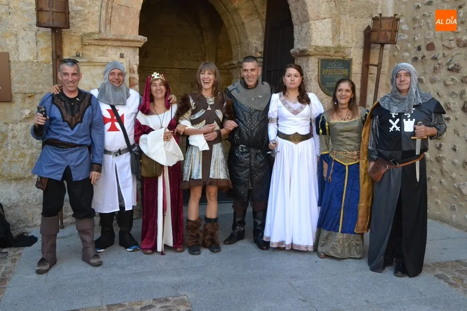 Foto 6 - Una pareja contrae matrimonio en el Parador al estilo medieval aprovechando la Feria  