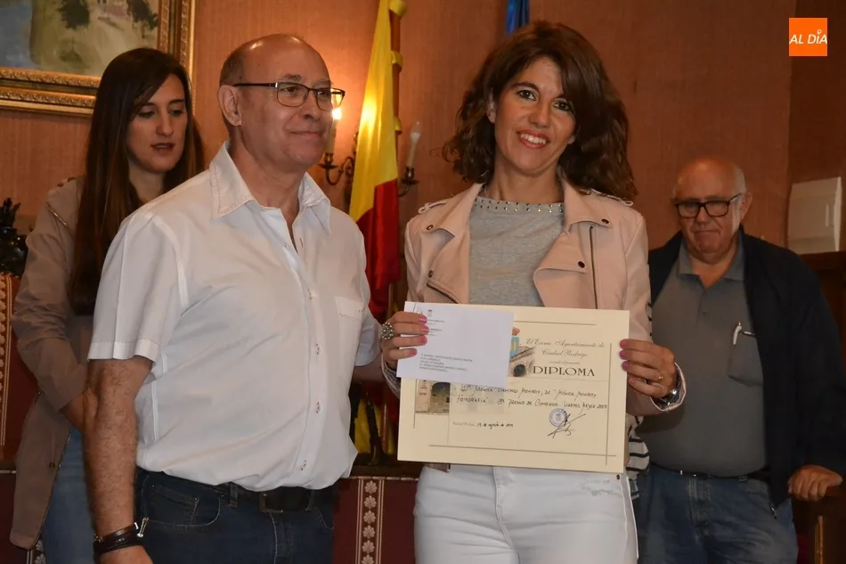 Foto 4 - Entregados los premios del Concurso del Martes Mayor, que se quiere reactivar ante la baja...