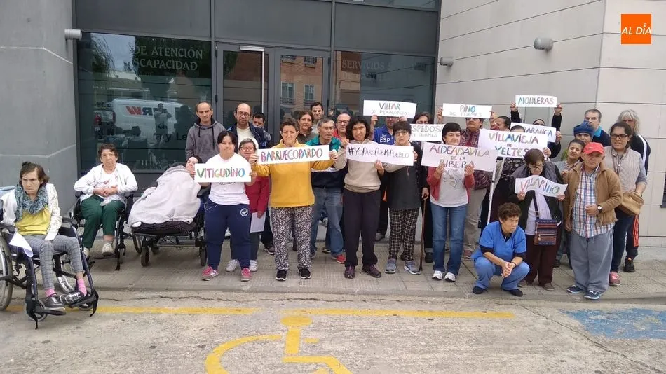 Usuarios de Asprodes de toda la comarca reivindican el mundo rural en Vitigudino  