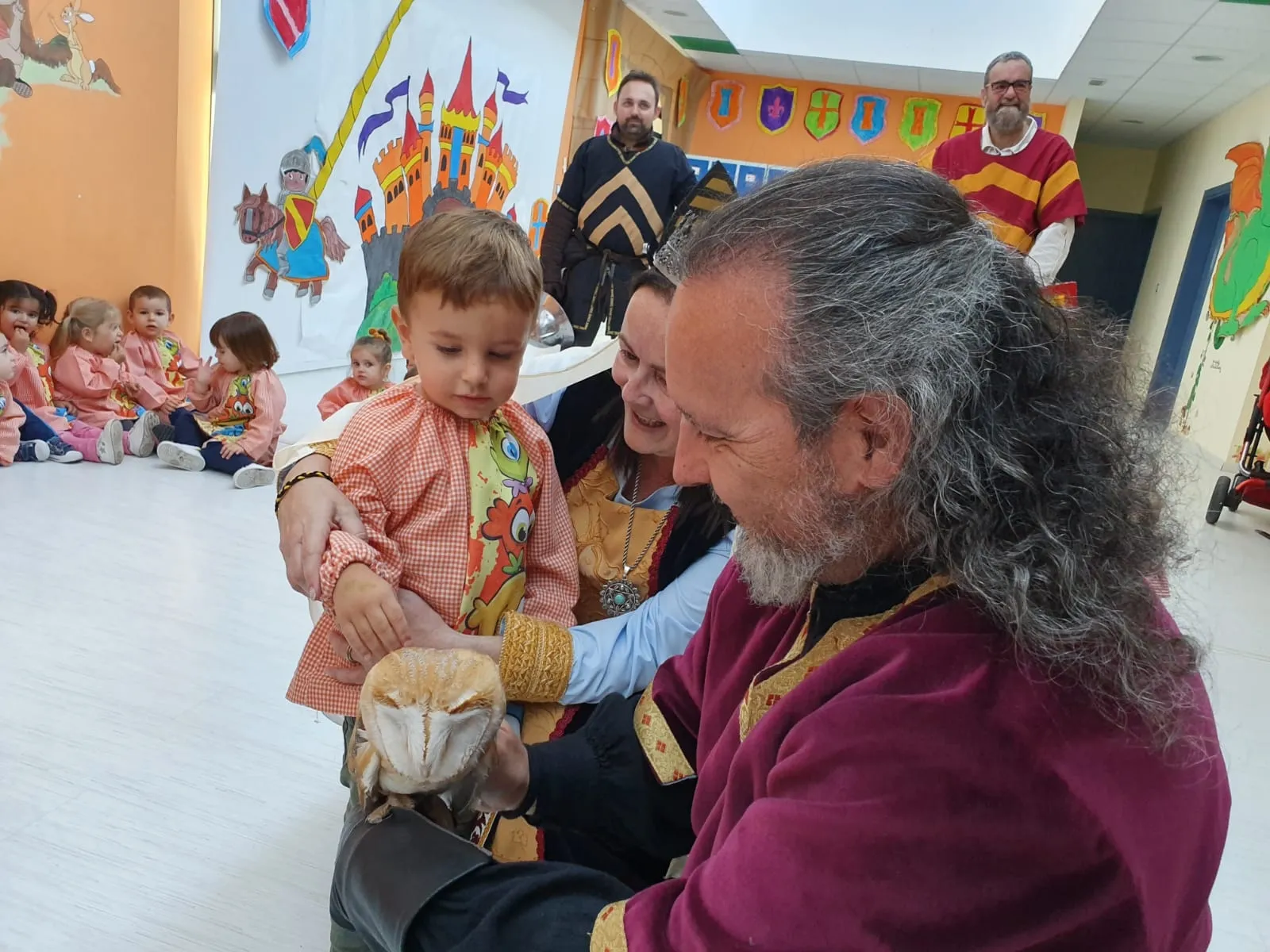 Foto 6 - Rodericus completa su ronda de visitas por los centros educativos en la Escuela Infantil  