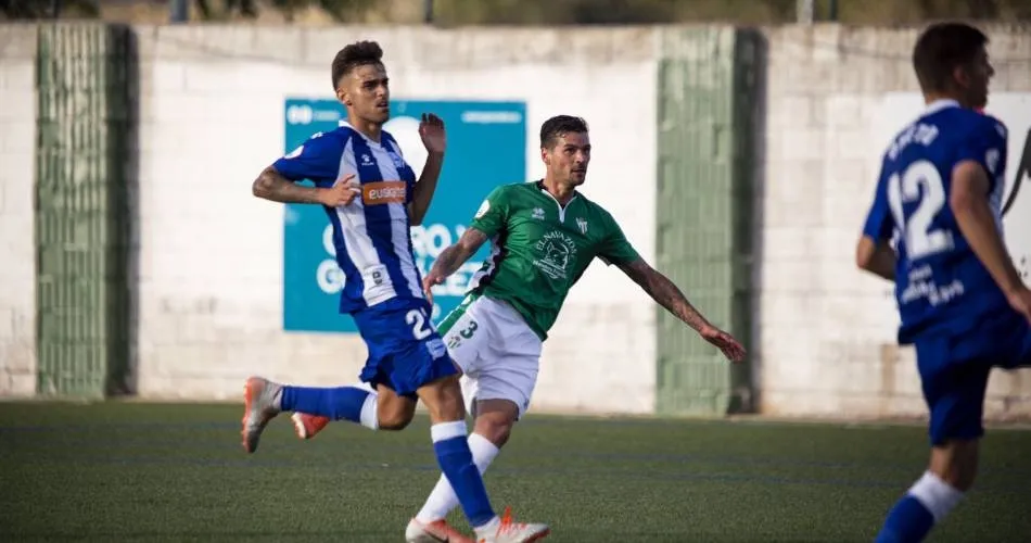 Razvan, ante el filial del Alavés